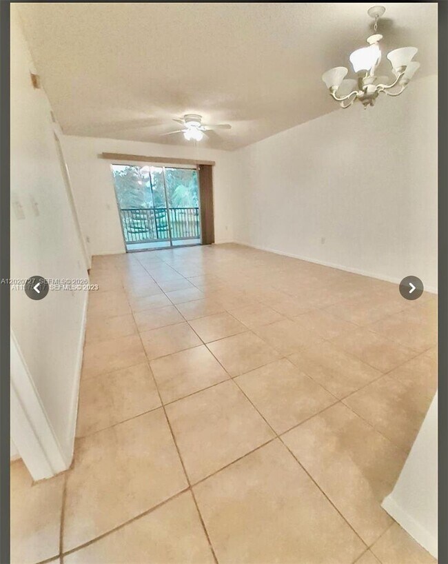 Building Photo - 1650 SW 124th Terrace