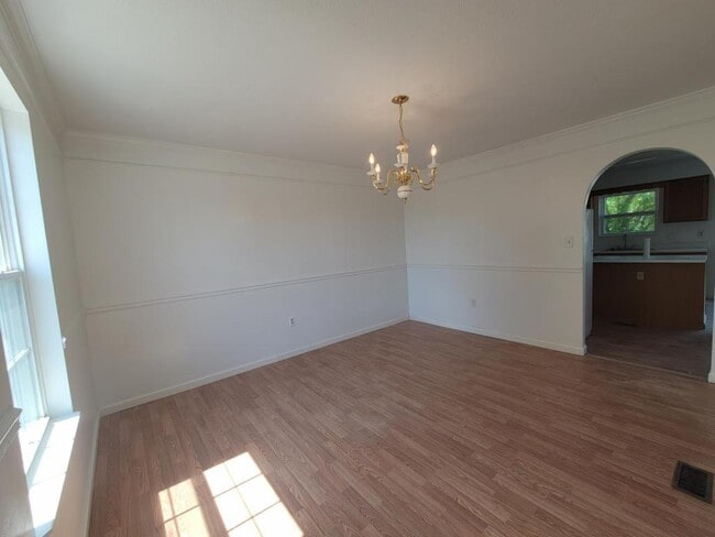 Building Photo - 101 Hemlock Ct