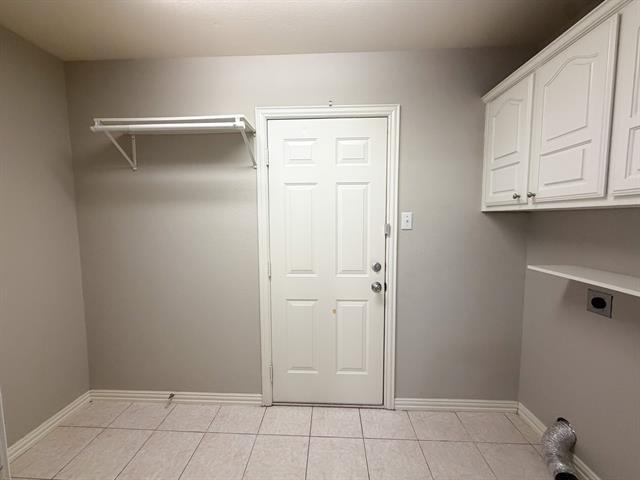 Building Photo - 310 Iroquois Ln