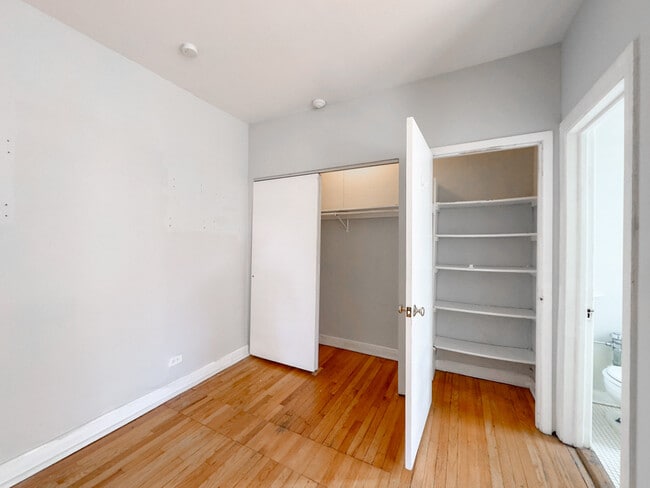 Building Photo - 1055 W George