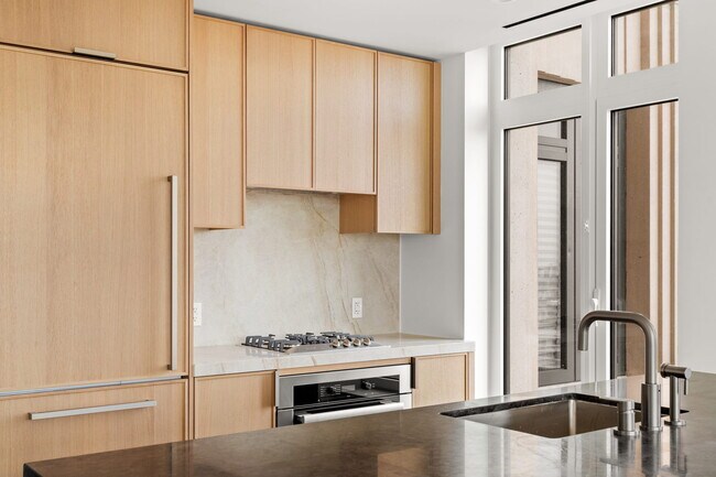 Building Photo - 543 W 122nd St