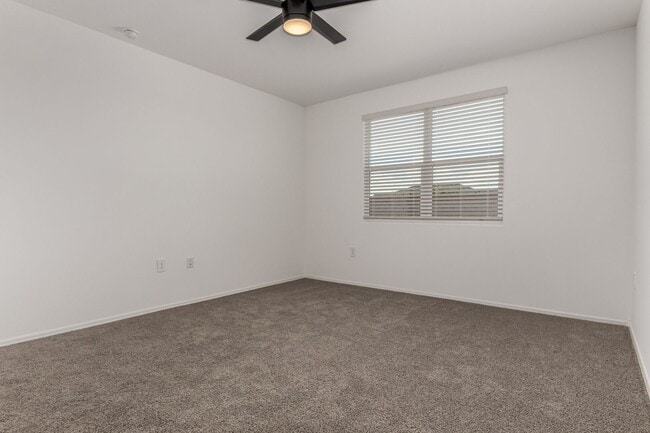 Building Photo - Beautiful 3 bed, 2 bath Casa Grande home