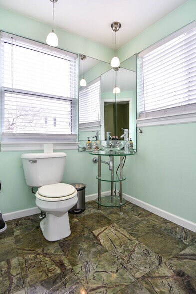 powder room - 2144 East Dr