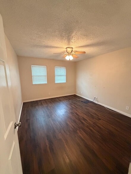 Building Photo - 4309 Village Way