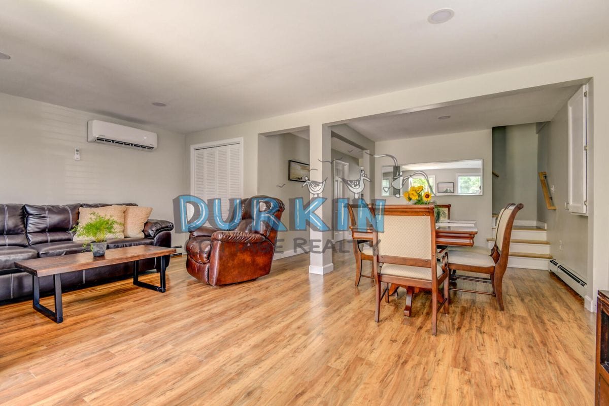 Building Photo - 21 Ashbrook Rd