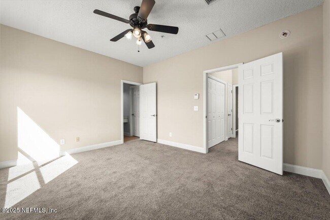 Building Photo - 4426 Capital Dome Dr