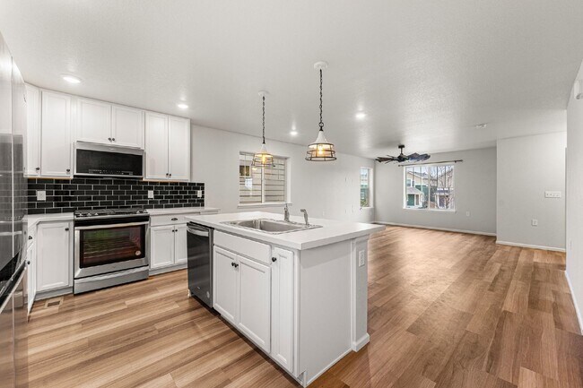 Building Photo - Charming 3-Bedroom Home in Thornton with Spacious Layout and Modern Amenities!