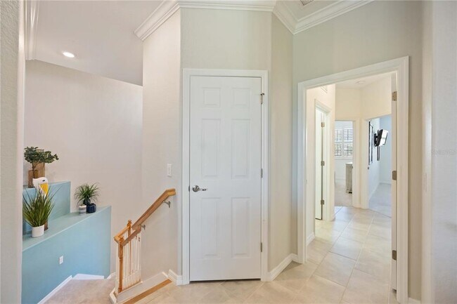 Building Photo - 10817 Tarflower Dr