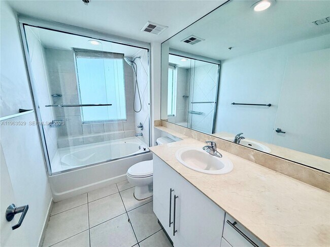 Building Photo - 335 S Biscayne Blvd