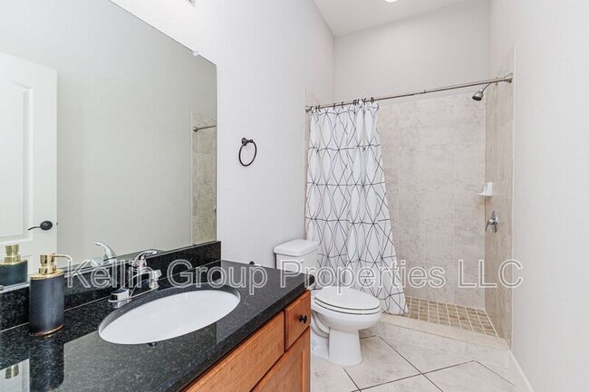 Building Photo - 1455 Silver Leaf Dr