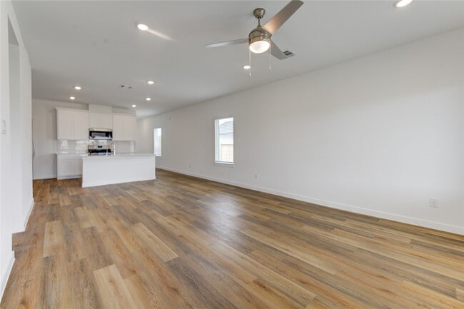 Building Photo - 9043 Rose Water Trl