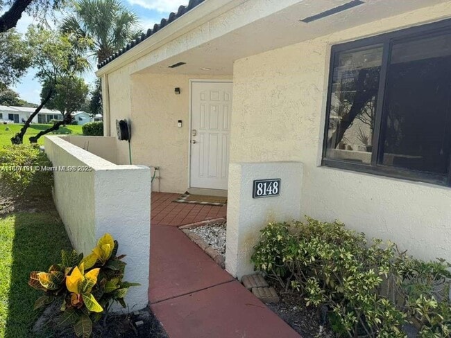 Building Photo - 8148 NW 17th Manor