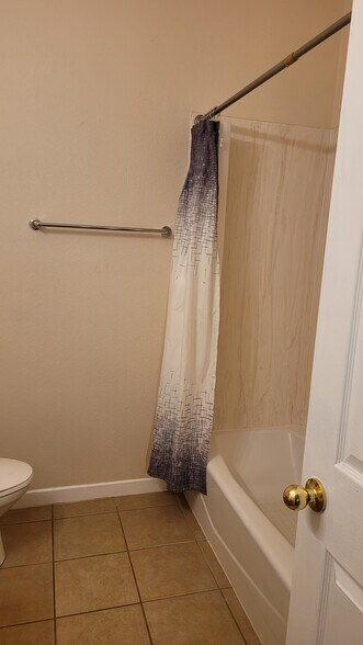 Building Photo - 2224 Mayapan Rd SE