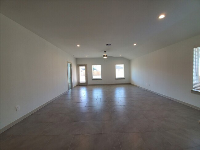 Building Photo - 3314 Dagostino Crk Dr