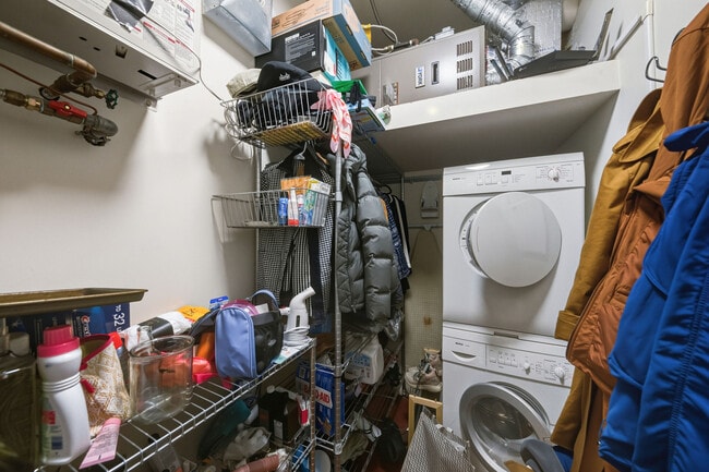 Building Photo - 26 Winfield St