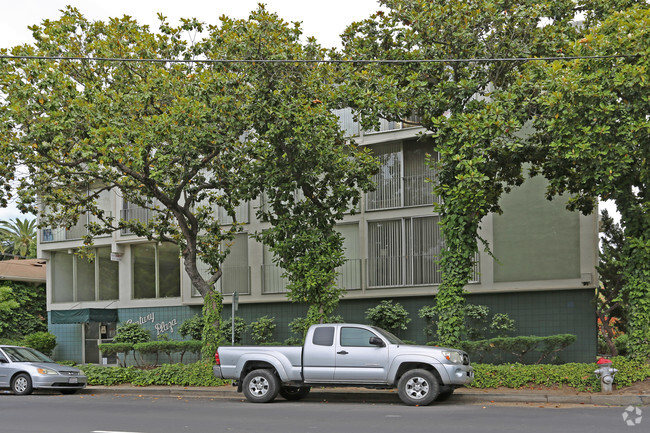 Building Photo - Century Plaza