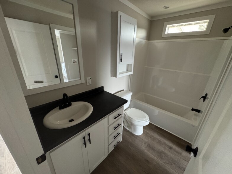 Building Photo - 262 Patriot Ln