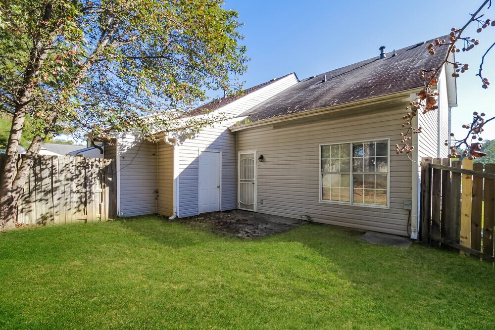 Building Photo - 3517 Ten Oaks Cir