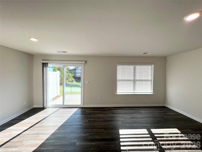 Building Photo - 5915 Faron Wy