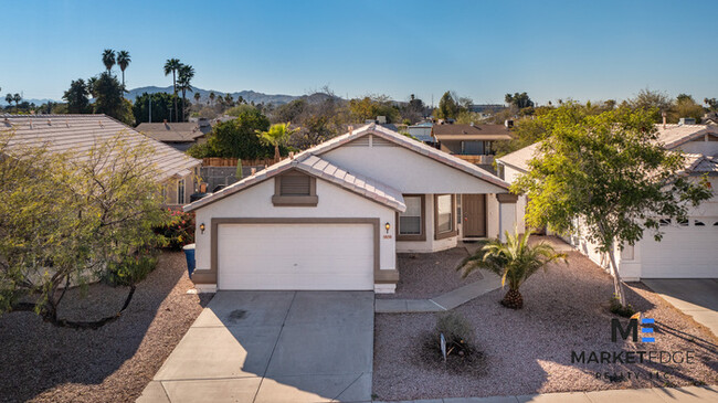 Building Photo - House in Tempe! JOIN THE WAITLIST!