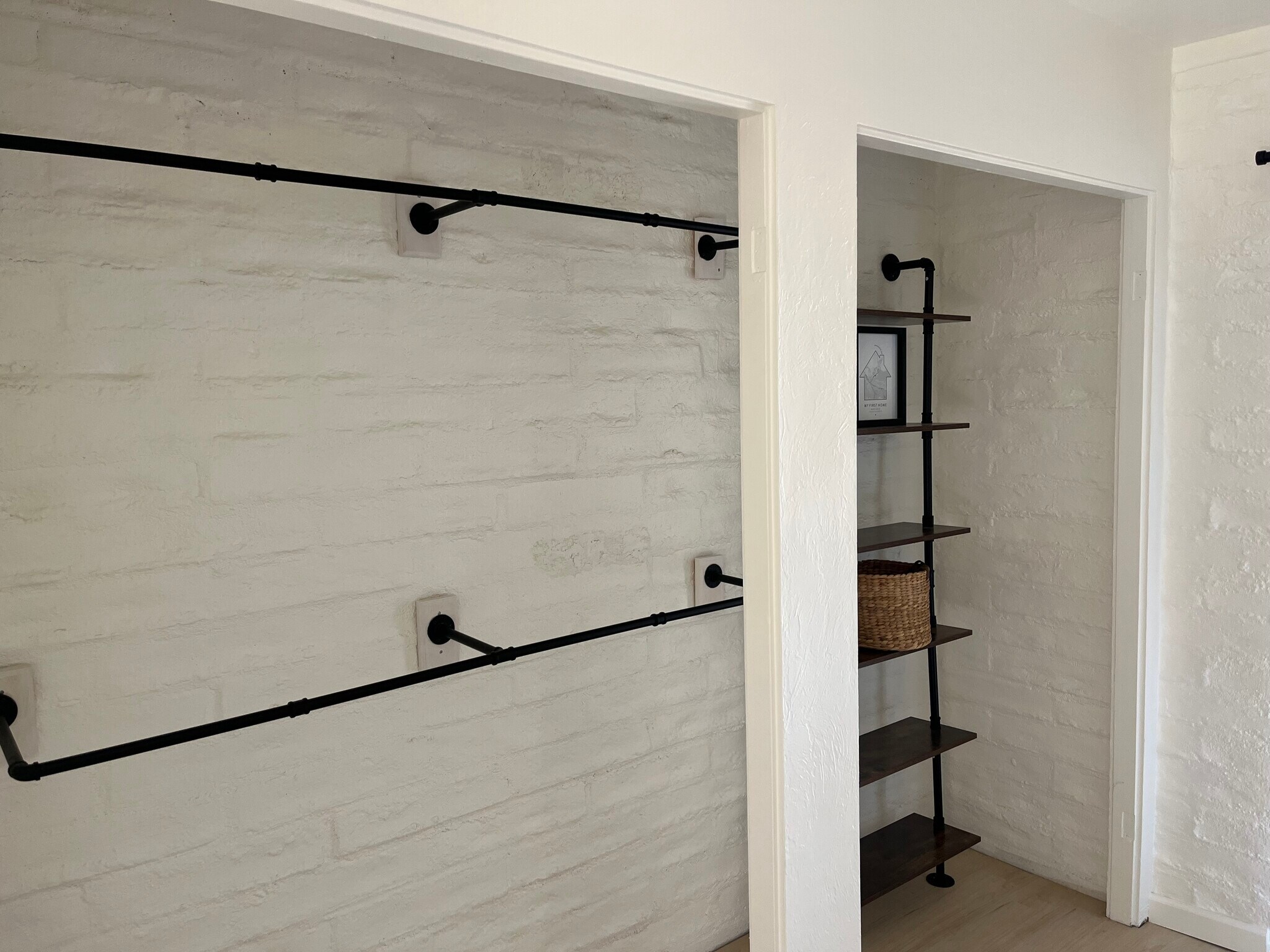 Building Photo - 2 W Greenock Dr