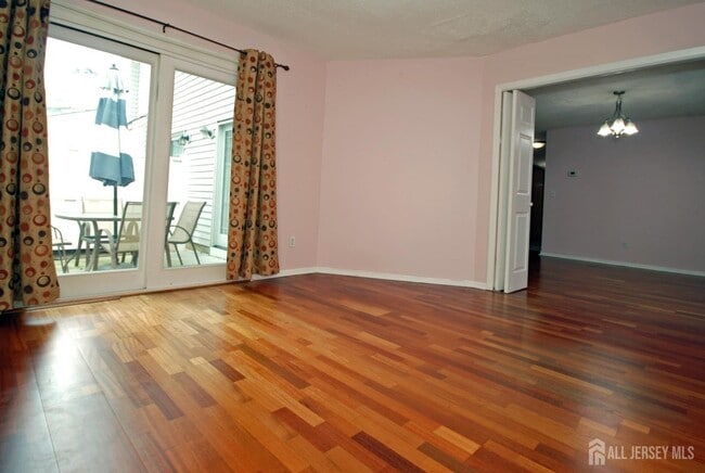 Building Photo - 9 Sandpiper Dr