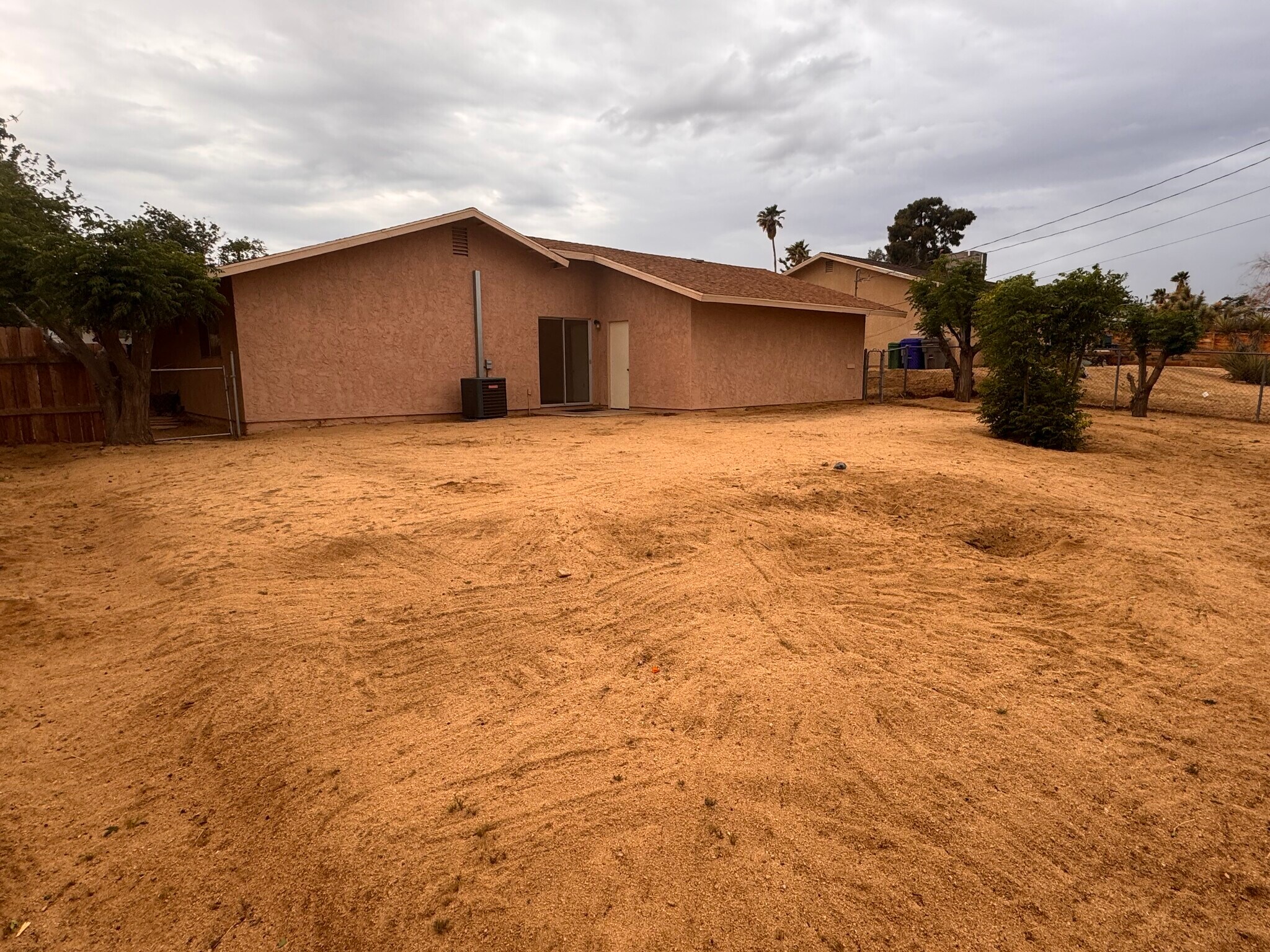 Building Photo - 61538 Valley View Dr