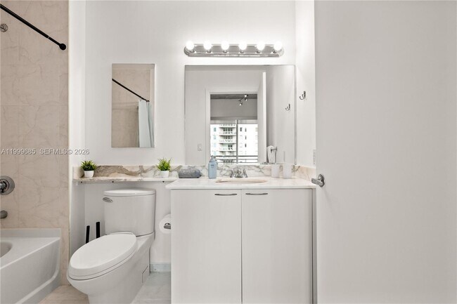 Building Photo - 234 NE 3rd St