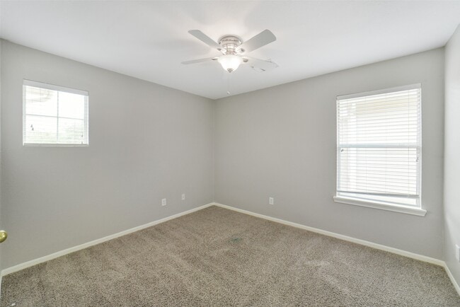 Building Photo - 21626 Shallow Glen Ln