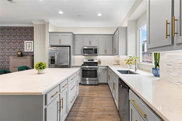 Building Photo - 4906 Live Oak St