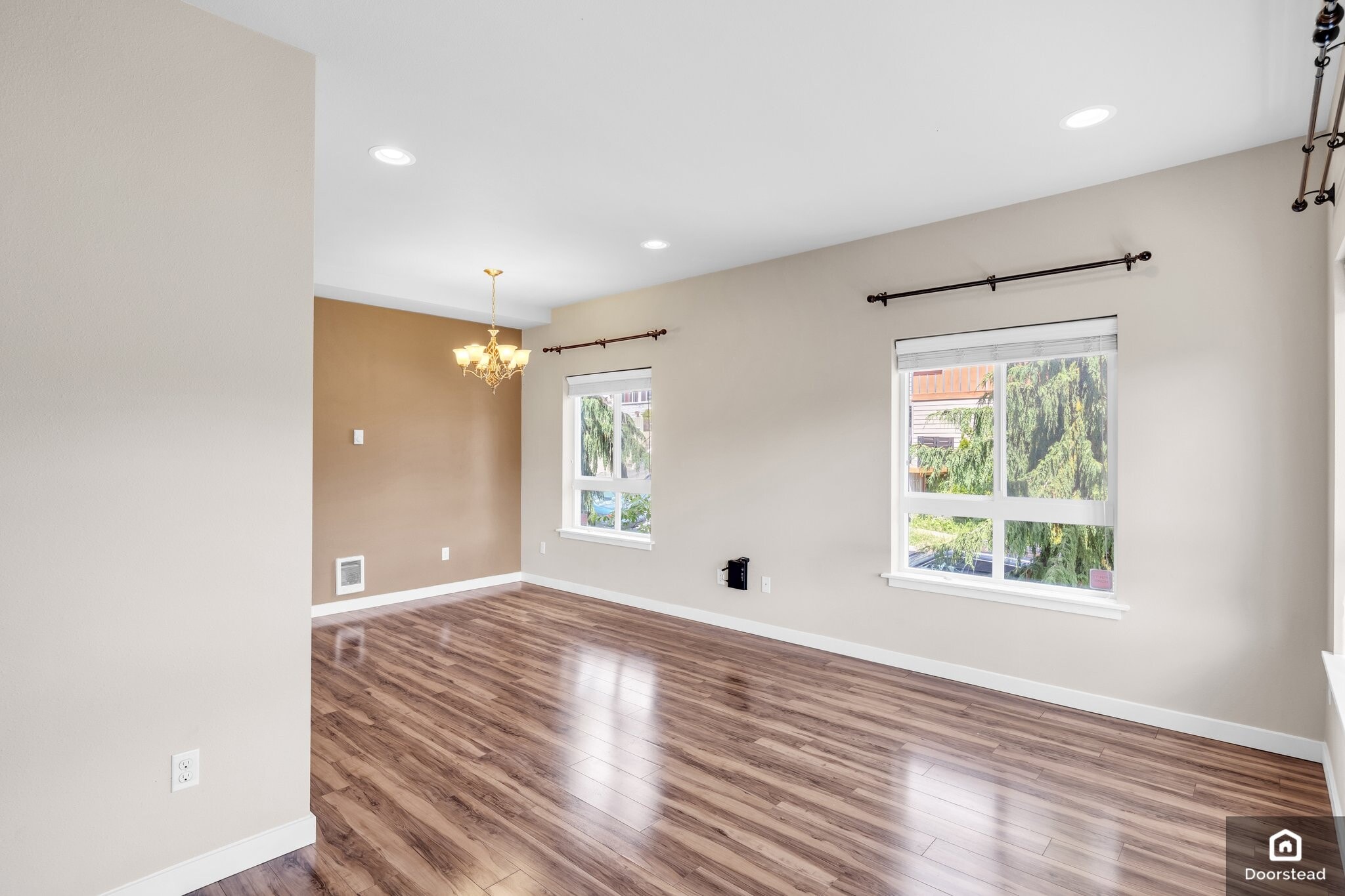 Building Photo - 4841 S Chicago St