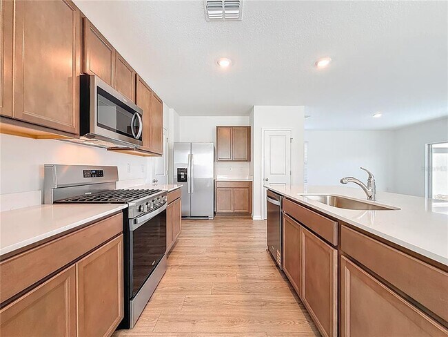 Building Photo - 35541 Kinsey Pt