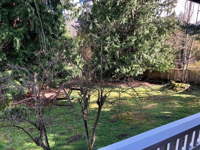 Building Photo - Remodeled 2 Bedroom 1 Bath Home in Downtow...