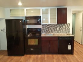 Building Photo - 1611 W Montgomery Ave