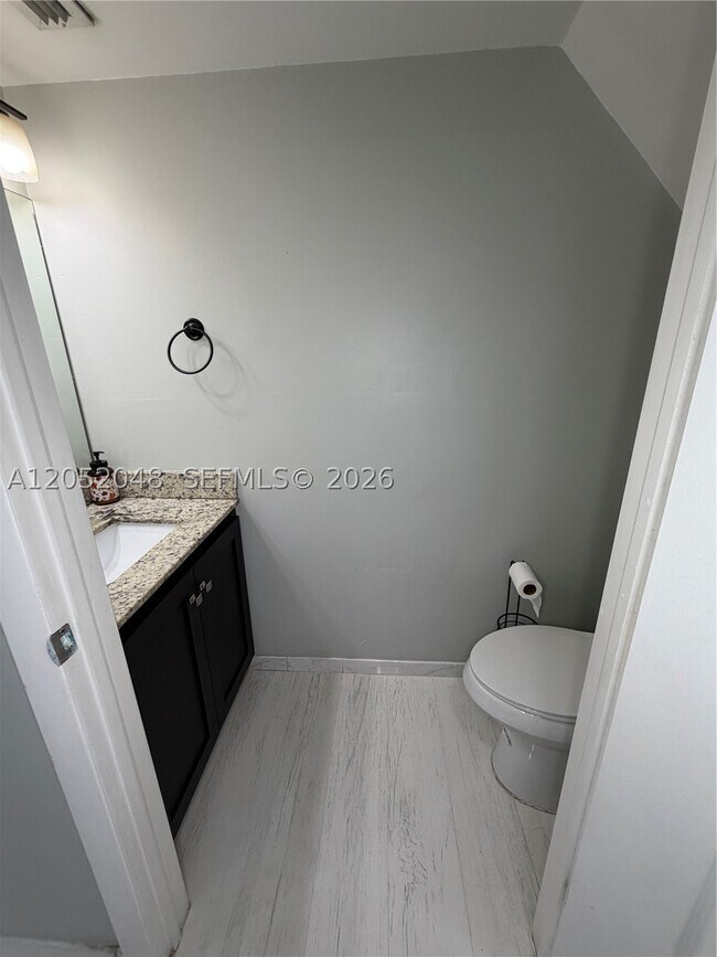 Building Photo - 551 NW 82nd Ave