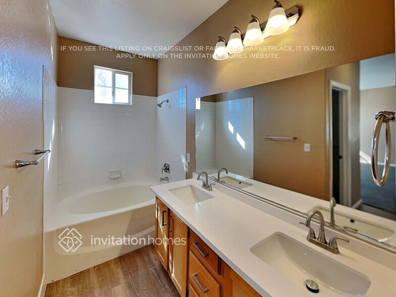 Building Photo - 1213 Hope Ranch Ln