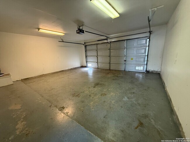 Building Photo - 7712 Copper Hollow