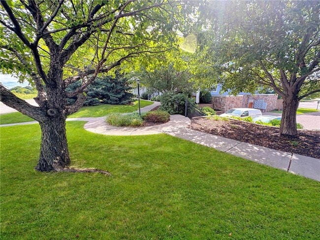 Building Photo - 4940 Underwood Ln N