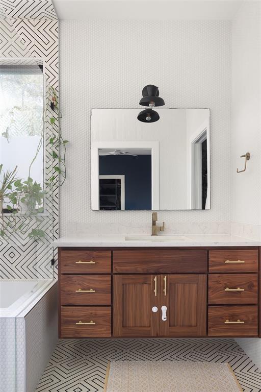 Building Photo - 4420 Mt Vernon Dr