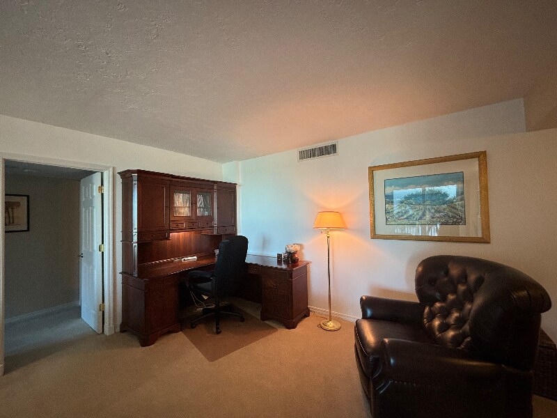 Building Photo - 4822 Ocean Blvd