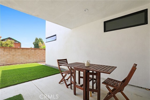 Building Photo - 17960 Cll Silvosa