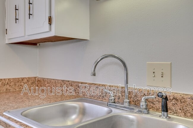 Building Photo - 2903 Ridge Ct