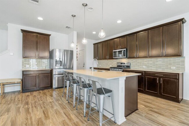 Building Photo - 1902 Tasmanian Tiger Trace