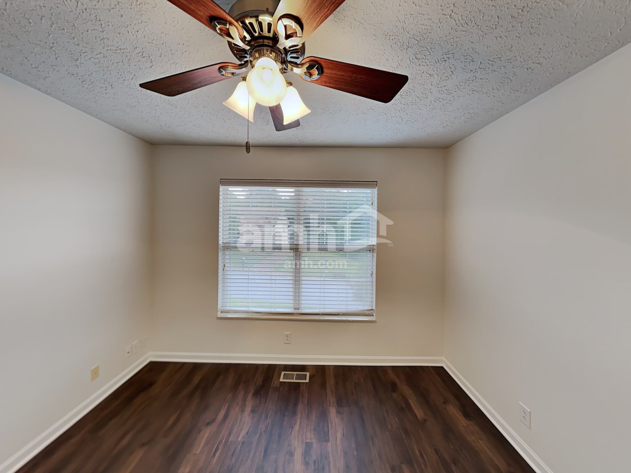 Building Photo - 2926 Melbourne Terrace