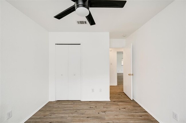 Building Photo - 6705 Lancret Hill Dr