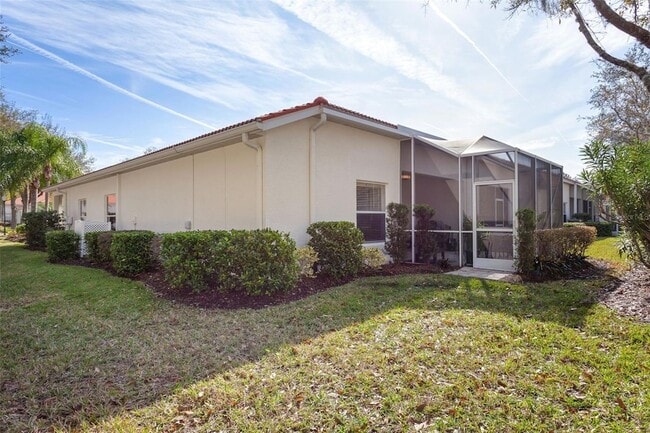 Building Photo - 10245 Devonshire Lake Dr