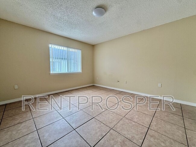 Building Photo - 4149 S Semoran Blvd