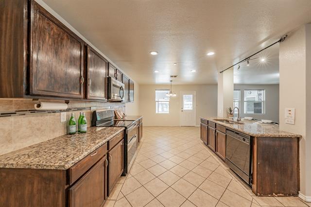 Building Photo - 9216 Quarter Horse Ln