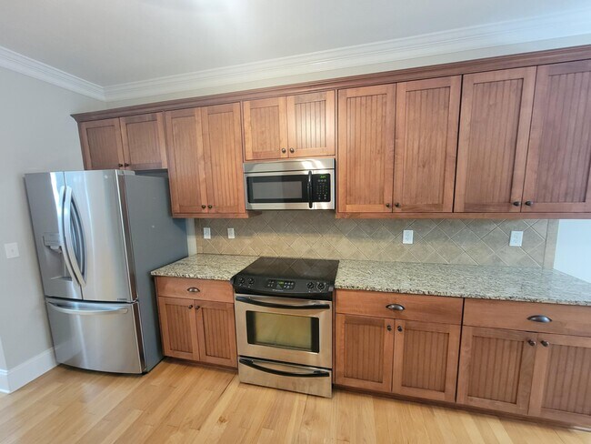 Building Photo - 627 Burgamy Pass