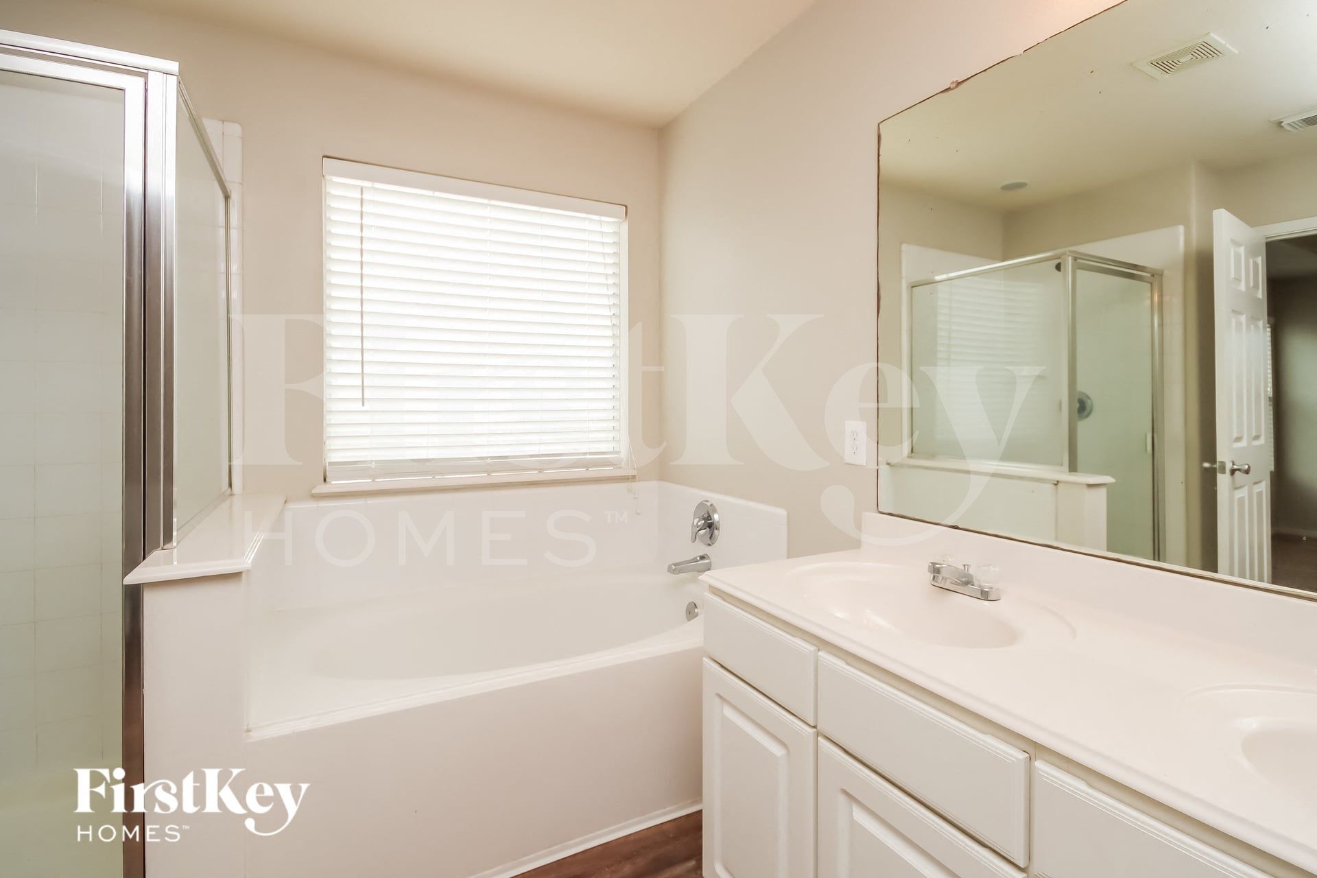 Building Photo - 12314 Juniper Tree Ct